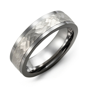 MADANI Men's Hammer Effect 7mm Wedding Ring in 10K Gold