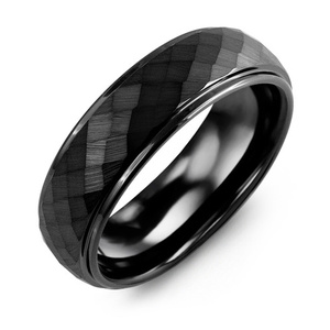 MADANI Men's Matte Hammer Black Ceramic 7mm Wedding Ring