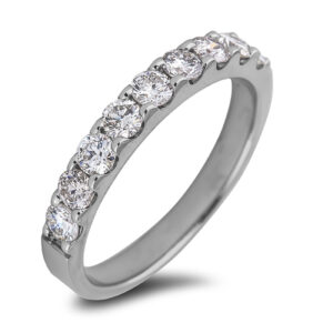 De Beers Forevermark Diamond Anniversary Ring in Platinum