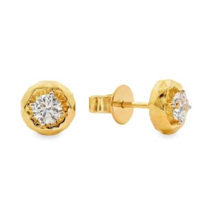 De Beers Forevermark Diamond Faceted Gold Setting Stud Earrings in 18K Gold