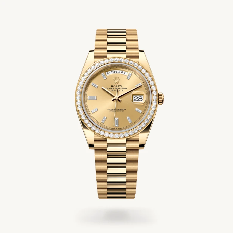Rolex Day-Date 40 in 18 ct yellow gold with Champagne-colour set with diamonds dial, Set with diamonds bezel, and 18 ct yellow gold bracelet